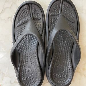 CROCS FLIP FLOP
